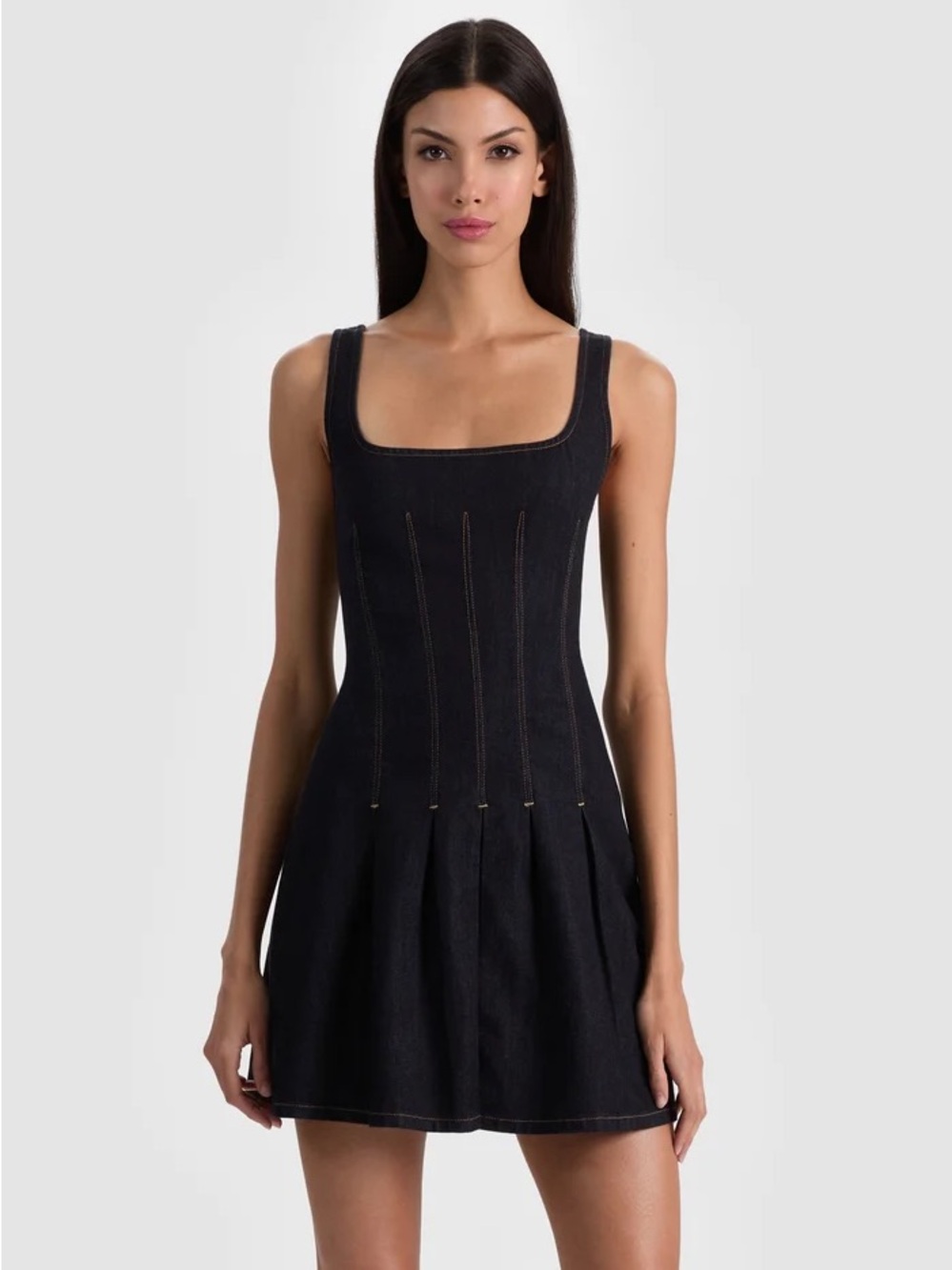 Alice + Olivia Square-Neck HOLLIS DENIM MINI DRESS - Picture 4 of 12